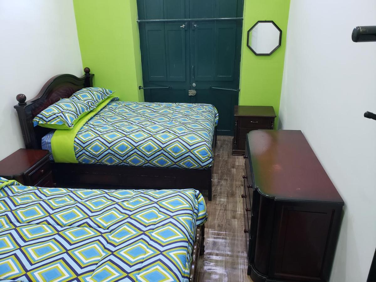 Saint Peter'S Llama Hostal La Paz Exterior photo