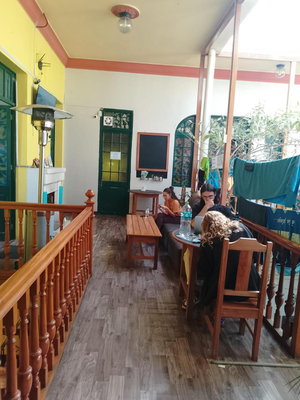 Saint Peter'S Llama Hostal La Paz Exterior photo