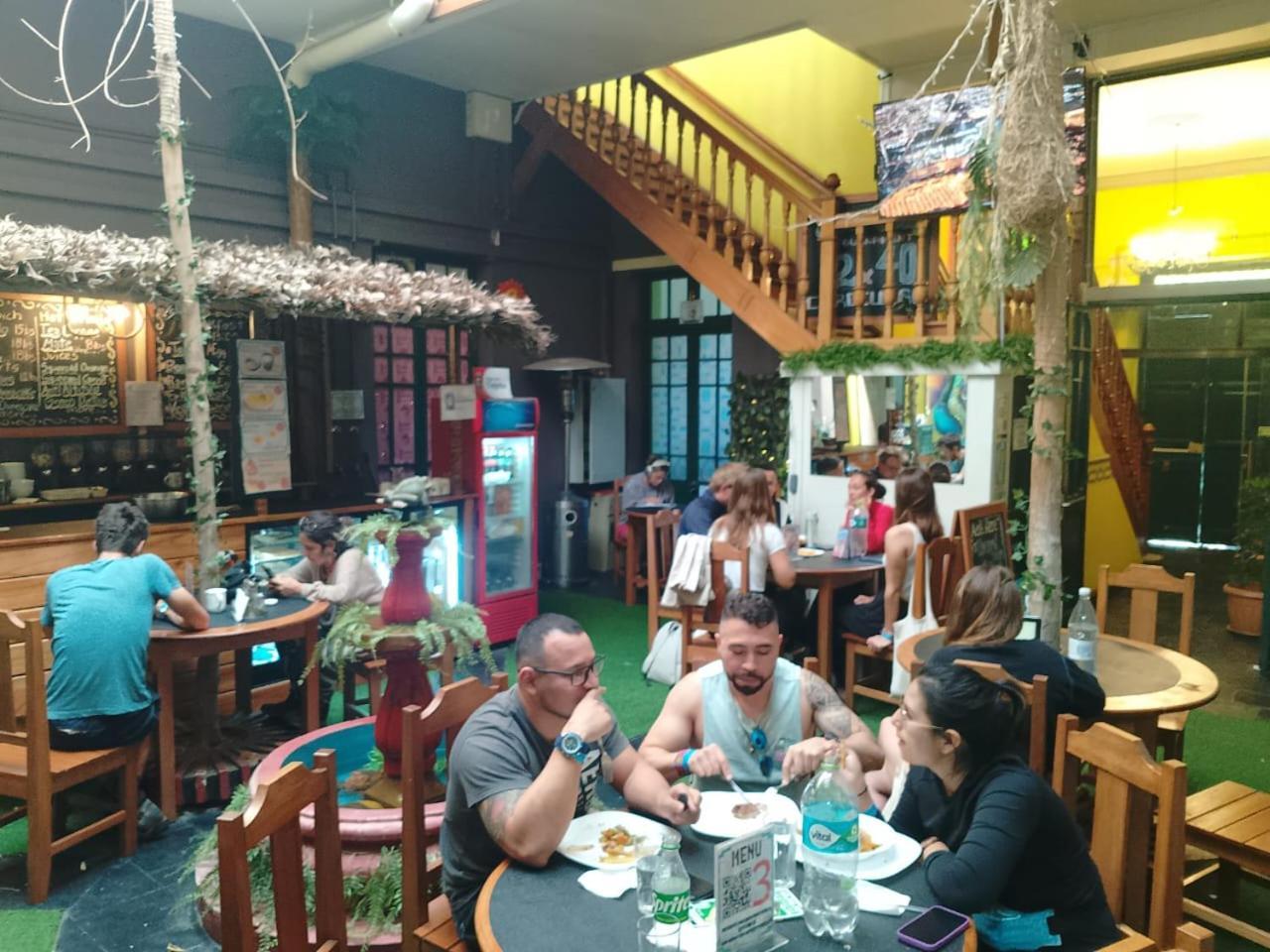 Saint Peter'S Llama Hostal La Paz Exterior photo